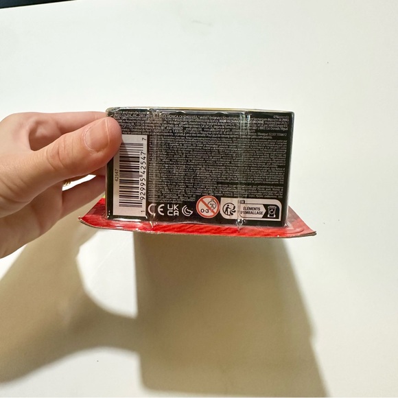 New in Box - 2.5" CAT MARIO Standing Super Mario WORLD of NINTENDO JAKKS PACIFIC - Picture 5 of 5